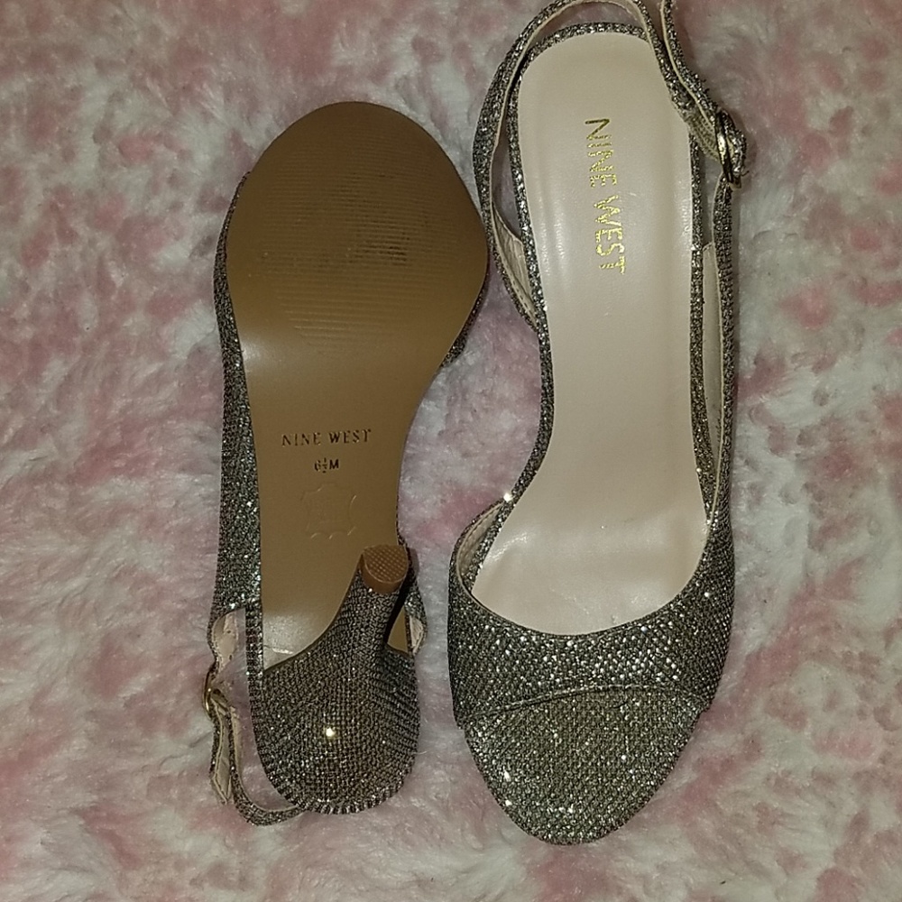 Shoes - Picture 3 of 3